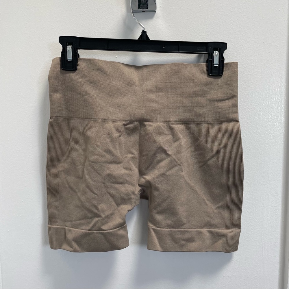 SET Active Never-Worn Biker Shorts in Sand